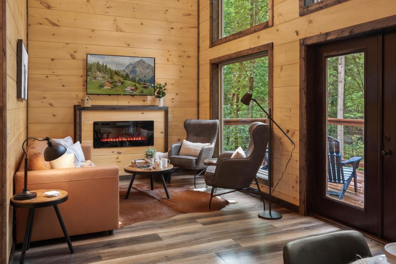 New Cozy Mountain Cabin Hot Tub Near Downtown Gatlinburg Exterior photo