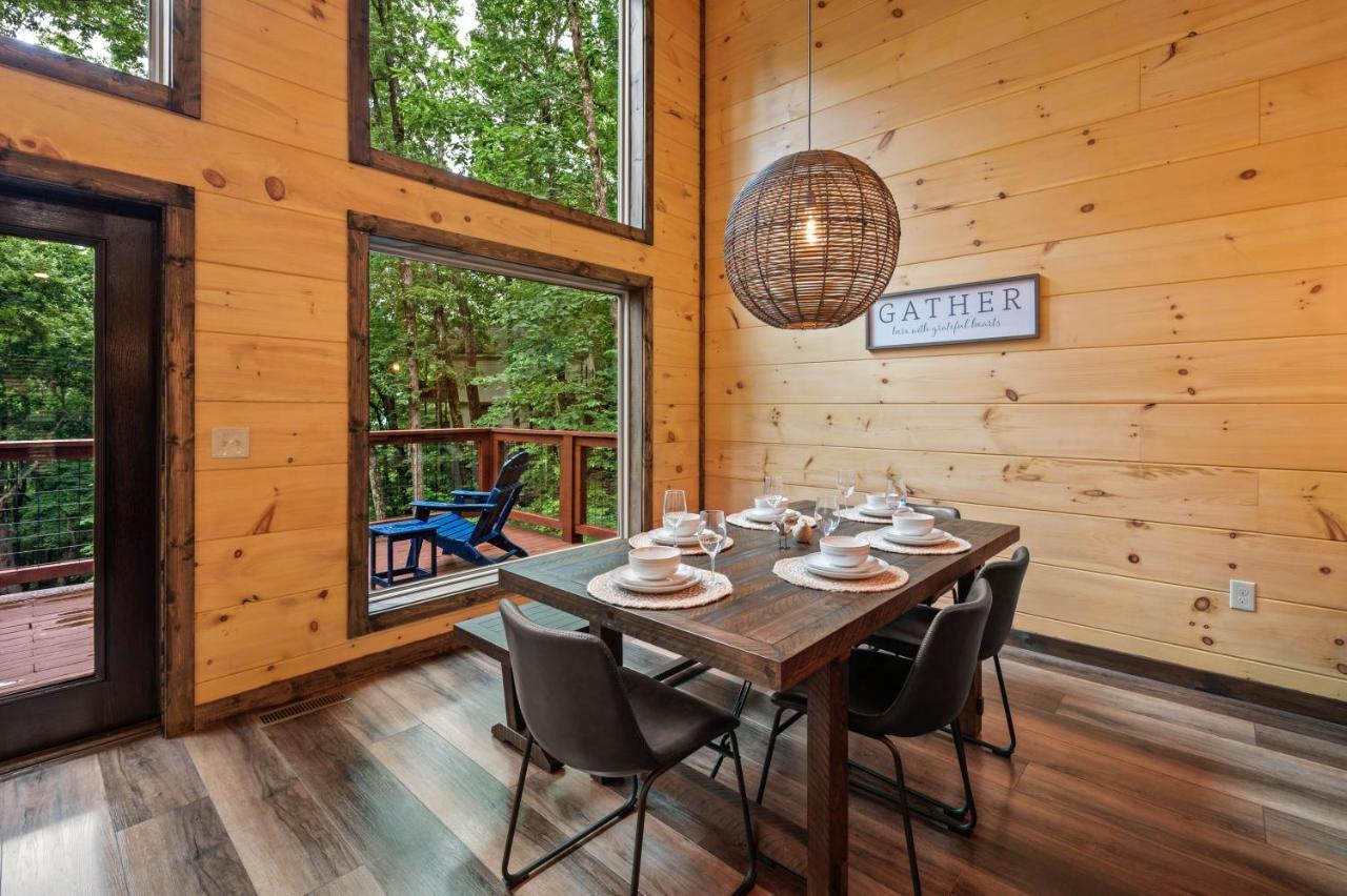 New Cozy Mountain Cabin Hot Tub Near Downtown Gatlinburg Exterior photo