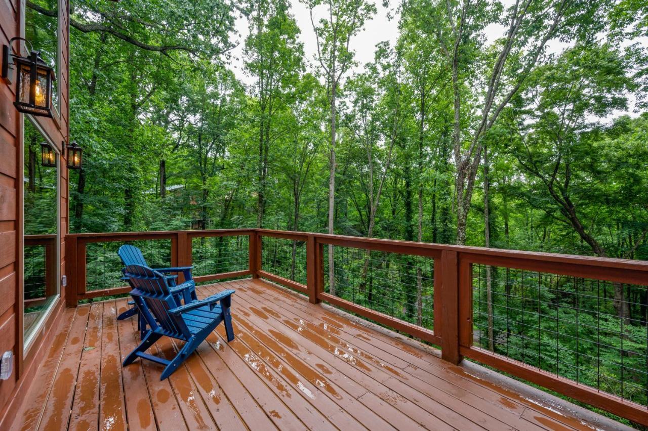 New Cozy Mountain Cabin Hot Tub Near Downtown Gatlinburg Exterior photo
