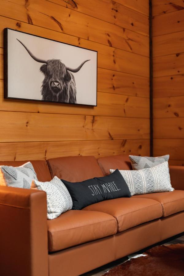New Cozy Mountain Cabin Hot Tub Near Downtown Gatlinburg Exterior photo
